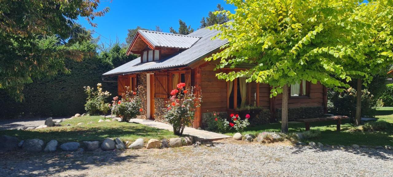 Aparthotel El Aguila Bariloche Zewnętrze zdjęcie
