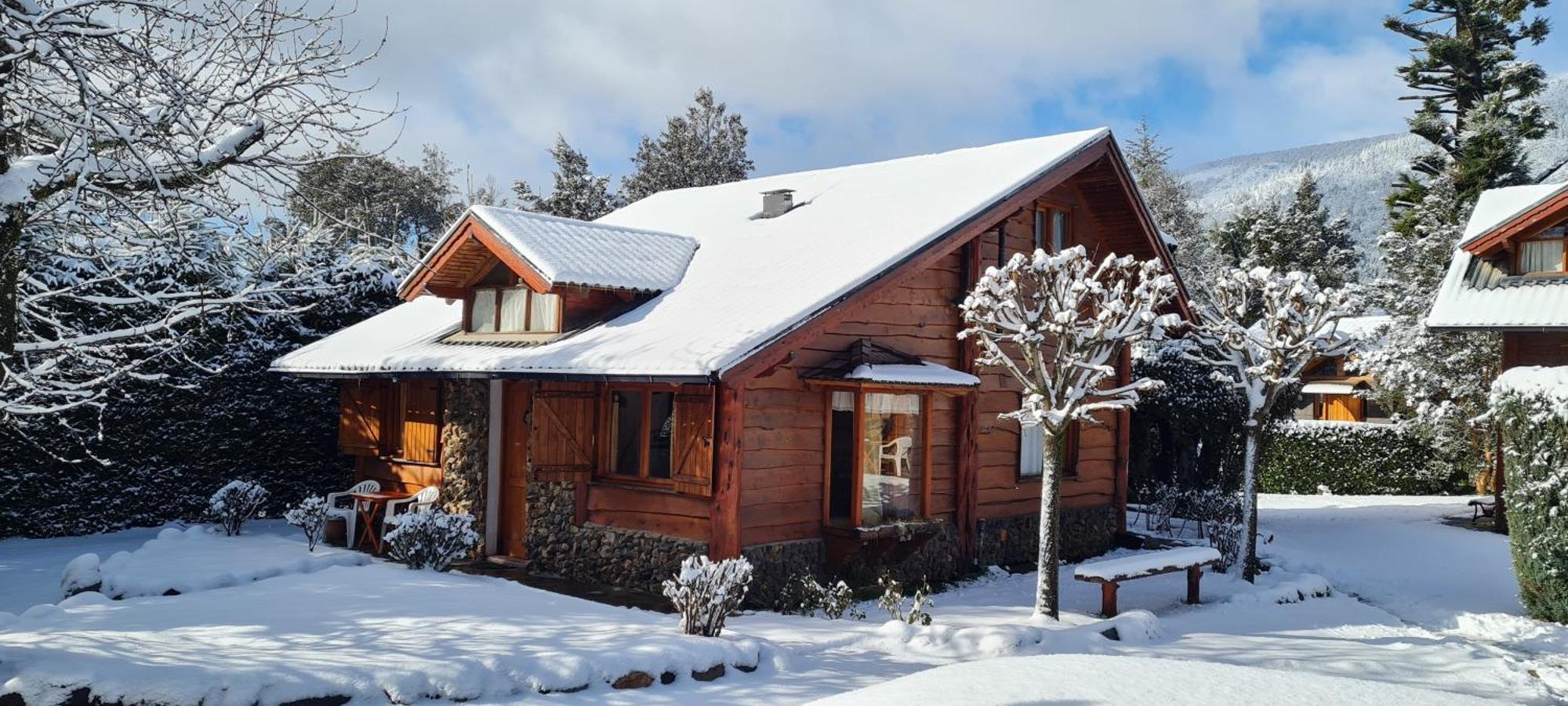 Aparthotel El Aguila Bariloche Zewnętrze zdjęcie